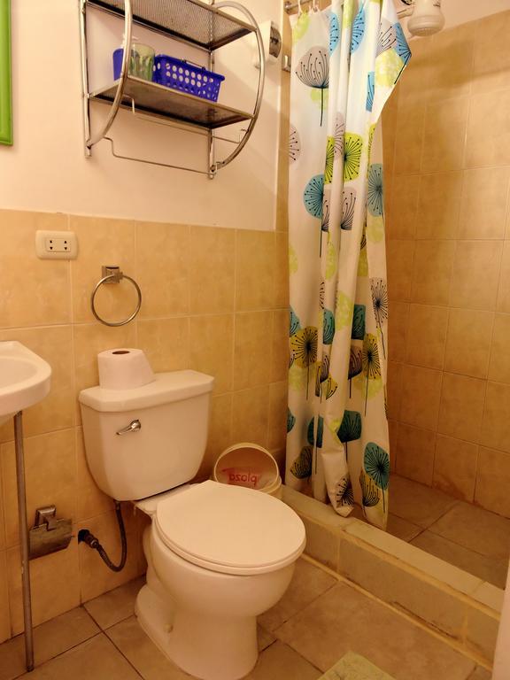 La Casa De Karla Hostel Lima Zewnętrze zdjęcie